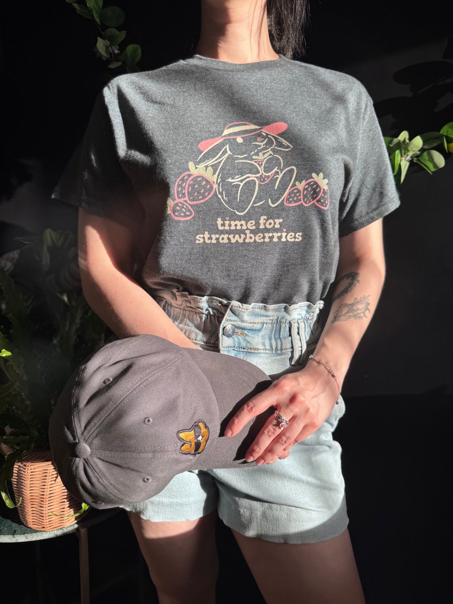 Time for Strawberries - Unisex classic tee